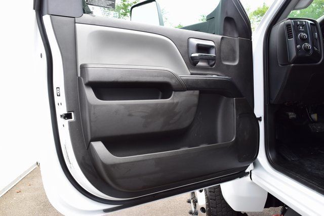 2024 Chevrolet Silverado 6500 HD Work Truck - 22954392 - 37