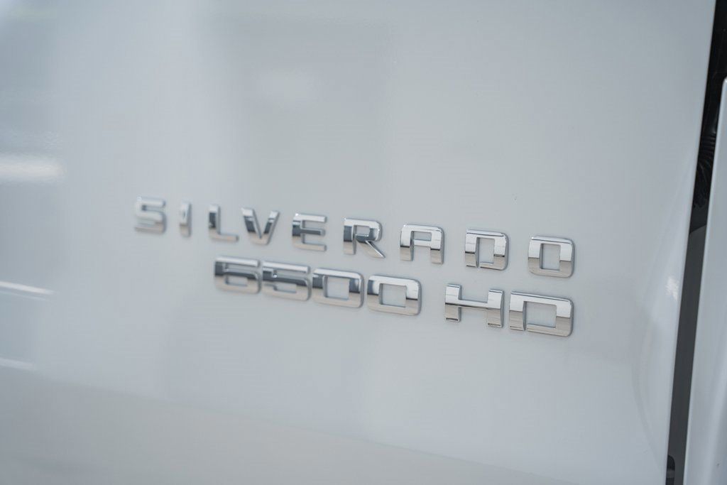 2024 Chevrolet Silverado 6500 HD Work Truck - 22995488 - 10