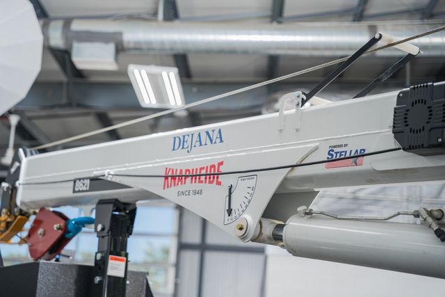 2024 Chevrolet Silverado 6500 HD Work Truck - 22995488 - 22