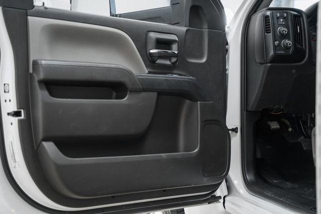 2024 Chevrolet Silverado 6500 HD Work Truck - 22995488 - 41