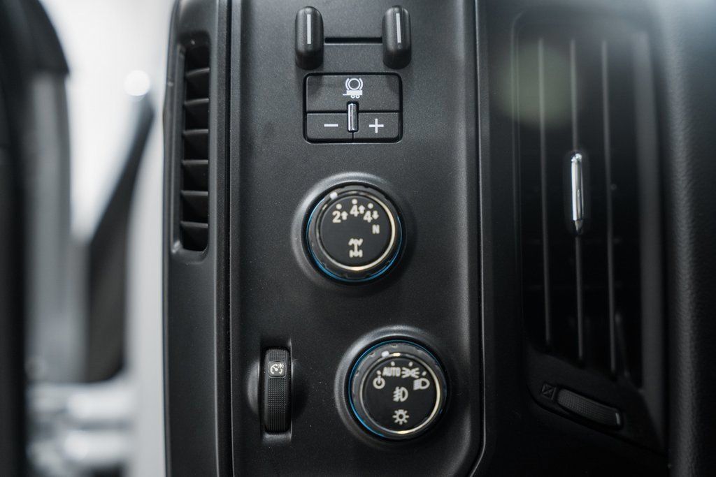 2024 Chevrolet Silverado 6500 HD Work Truck - 22995488 - 43