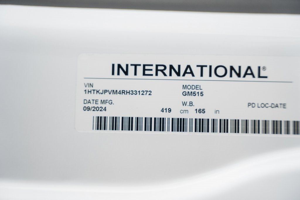 2024 Chevrolet Silverado 6500 HD Work Truck - 22995488 - 44