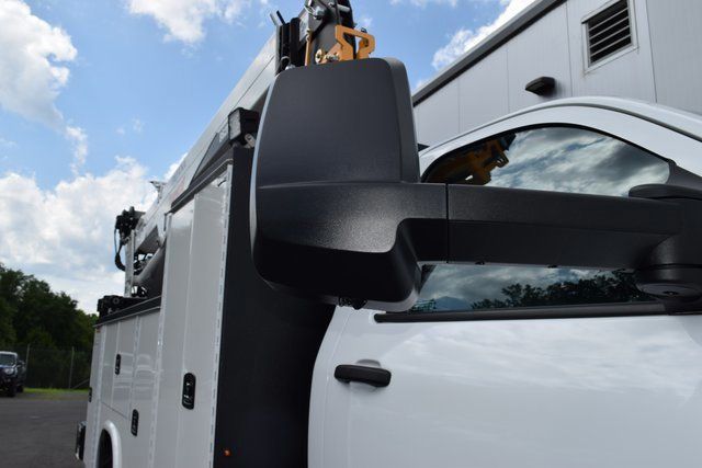 2024 Chevrolet Silverado 6500 HD Work Truck - 22995489 - 8