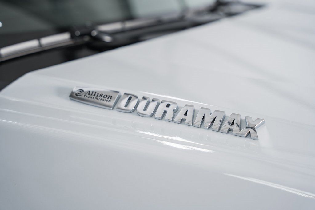 2024 Chevrolet Silverado 6500 HD Work Truck - 22995491 - 12