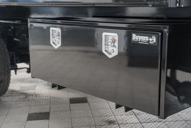 2024 Chevrolet Silverado 6500 HD Work Truck - 22995491 - 17