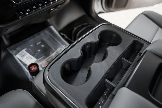 2024 Chevrolet Silverado 6500 HD Work Truck - 22995491 - 31