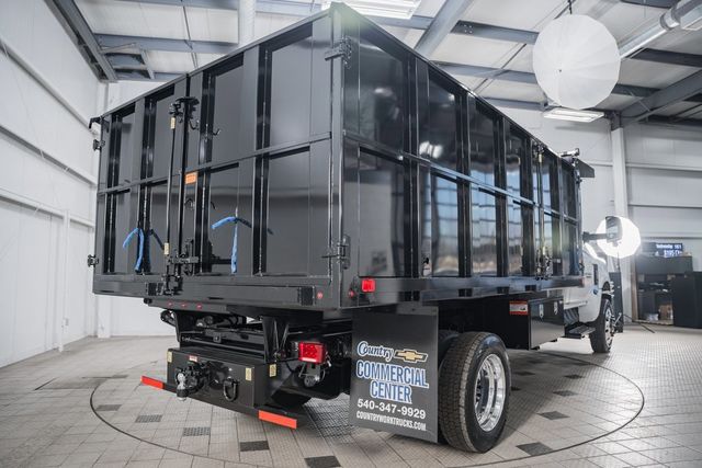 2024 Chevrolet Silverado 6500 HD Work Truck - 22995491 - 3