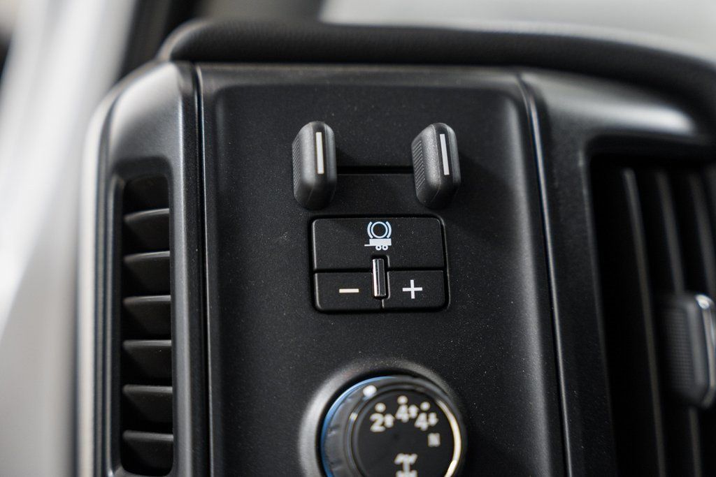 2024 Chevrolet Silverado 6500 HD Work Truck - 22995491 - 40