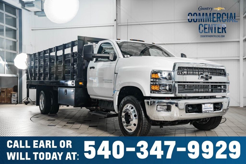 2024 Chevrolet Silverado 6500HD 6500HD REG CAB * 6.6 DURAMAX * 16' STAKE BODY W/LIFTGATE - 22390942 - 0