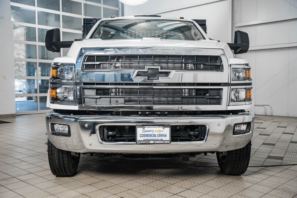 2024 Chevrolet Silverado 6500HD 6500HD REG CAB * 6.6 DURAMAX * 16' STAKE BODY W/LIFTGATE - 22390942 - 1