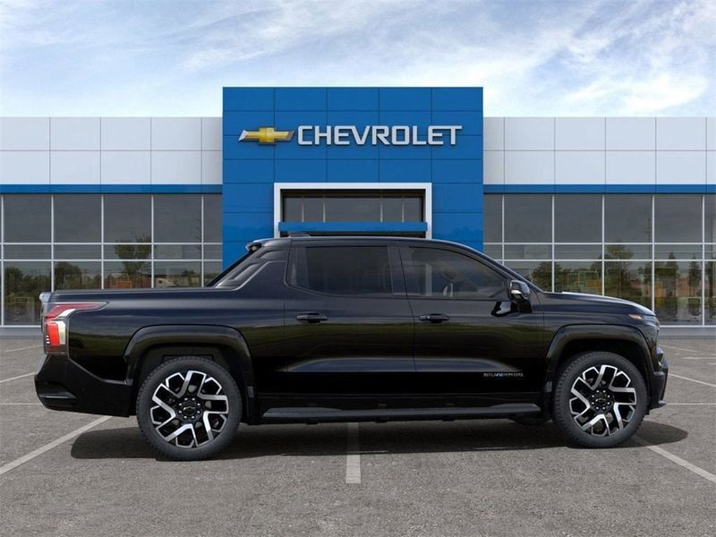 2024 Chevrolet Silverado EV e4WD Crew Cab RST - 22641218 - 29