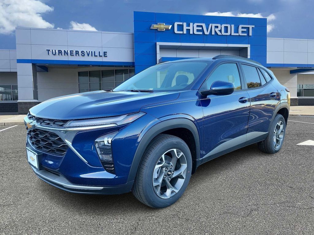 2024 New Chevrolet Trax FWD 4dr LT at Serving Bloomfield