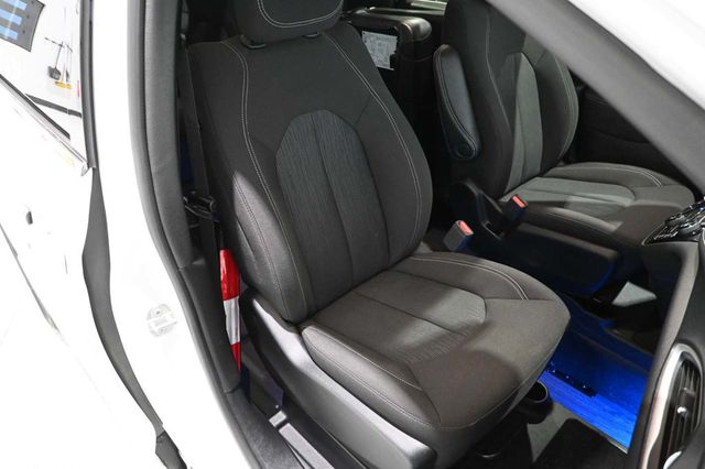 2024 Chrysler Pacifica Touring FWD - 23009990 - 15