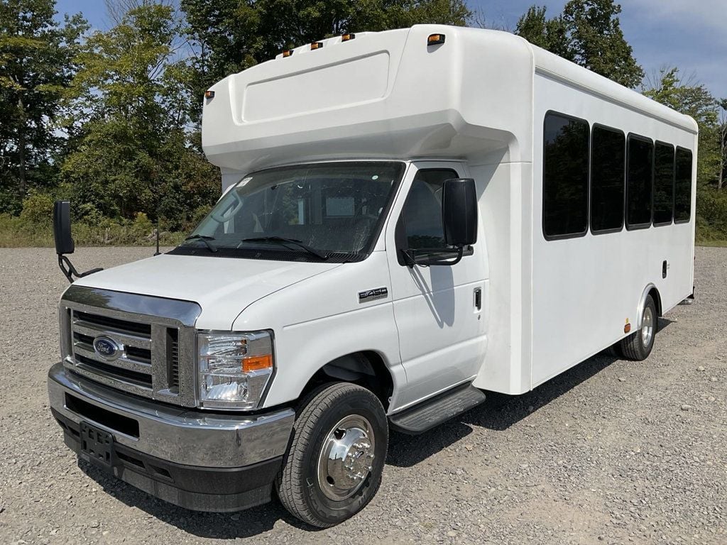 2024 Ford HLE HLE COACH - 22212311 - 3