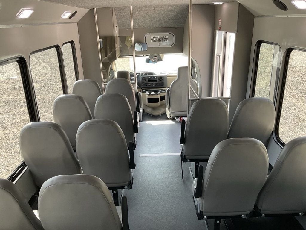 2024 Ford HLE HLE COACH - 22272357 - 6