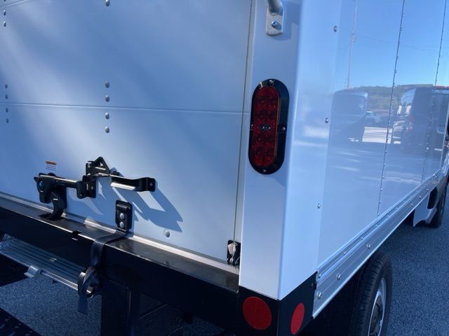 2024 Ford Transit Cutaway Base - 22620610 - 13