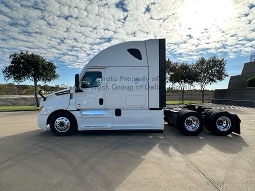 New 2024 FREIGHTLINER Cascadia PT126SLP For Sale Dallas, TX UX0094