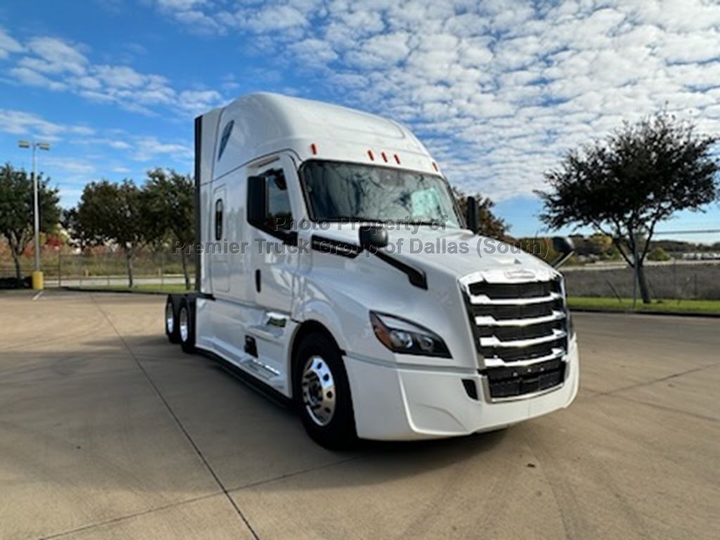 New 2024 FREIGHTLINER Cascadia PT126SLP For Sale Dallas, TX UX0094