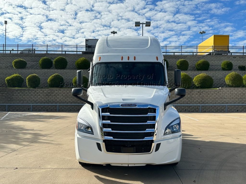 New 2024 FREIGHTLINER Cascadia PT126SLP For Sale Dallas, TX UX0094