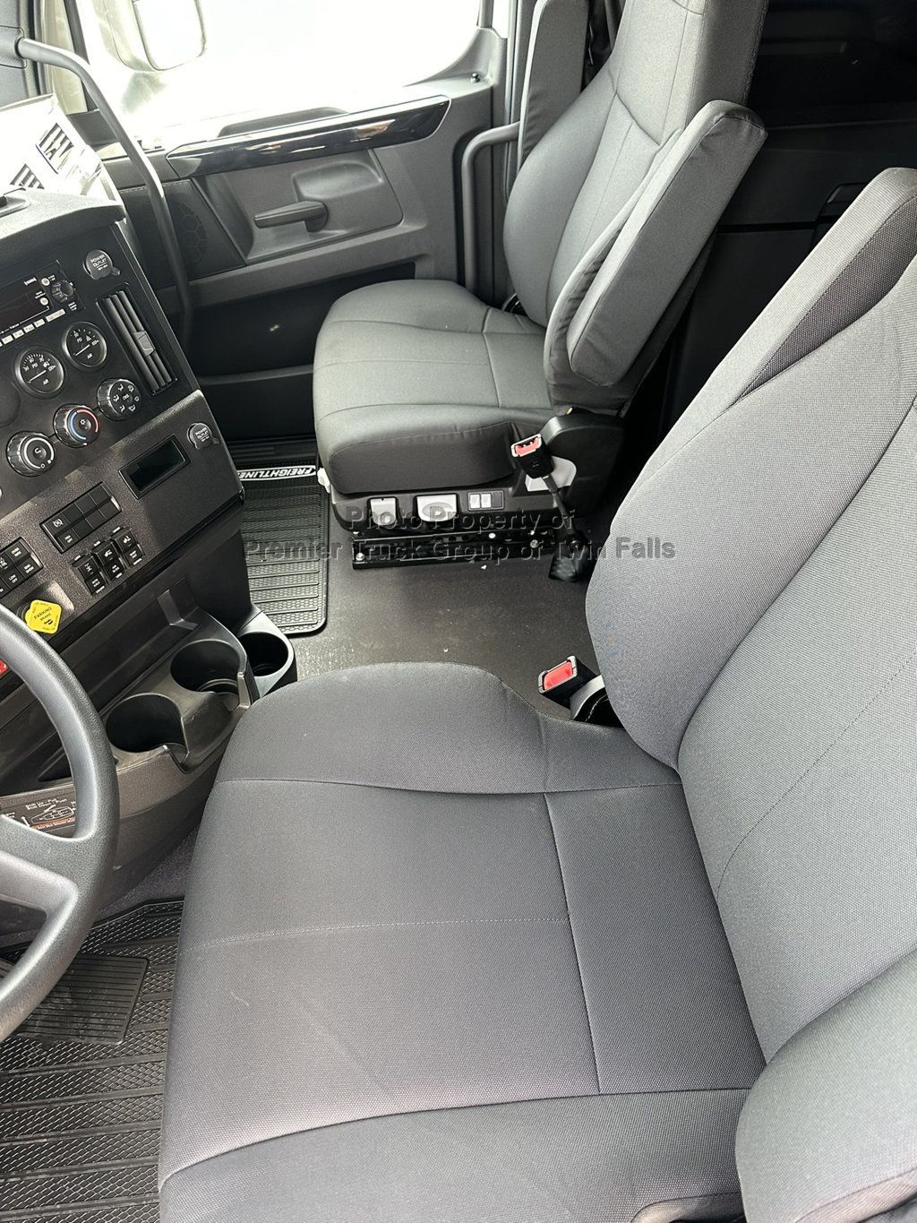 New 2024 FREIGHTLINER Cascadia PT126SLP For Sale Jerome, ID VF3073