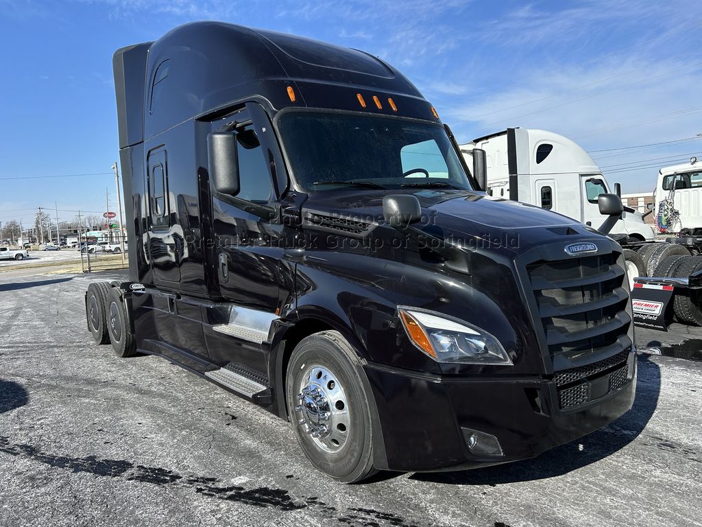 New 2024 FREIGHTLINER Cascadia PT126SLP For Sale Springfield, MO VK3415