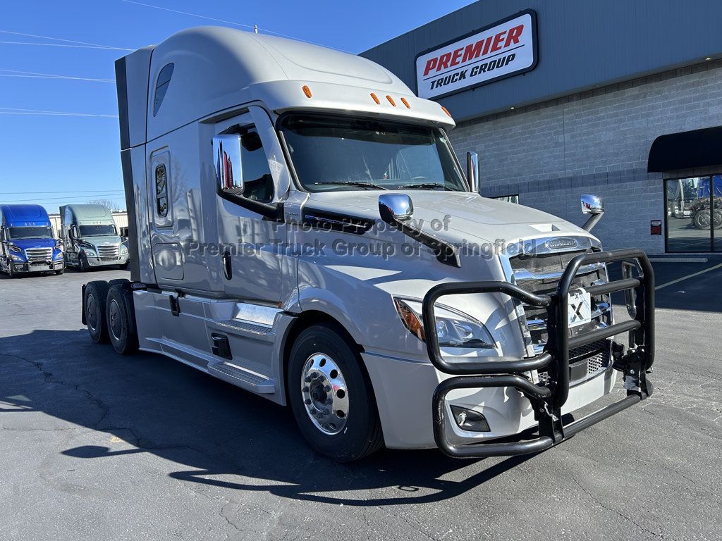 New 2024 FREIGHTLINER Cascadia PT126SLP For Sale Springfield, MO VK3429