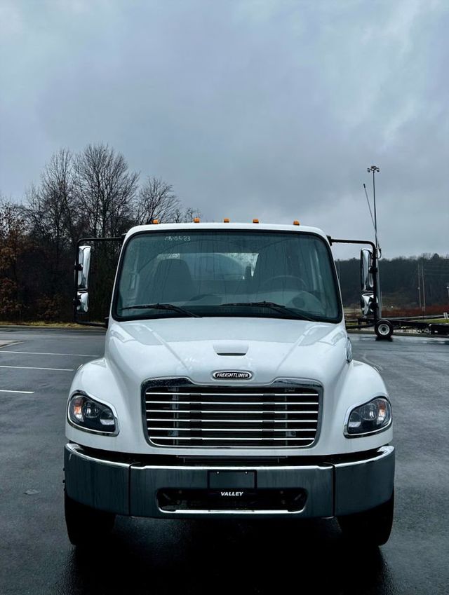 2024 New Freightliner M2 106 at Great Lakes Akron Freightliner, OH, IID