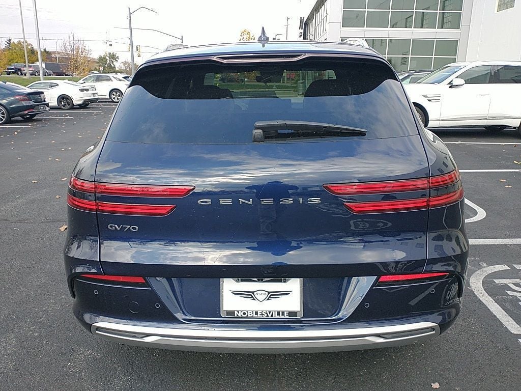 2024 New Genesis Electrified GV70 Advanced AWD at