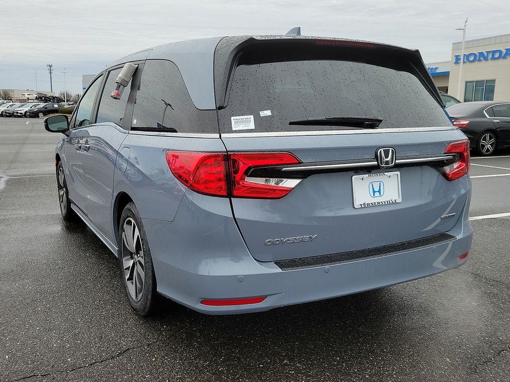 2024 New Honda Odyssey Touring Automatic at Serving