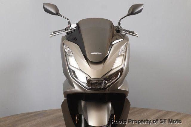 2024 Honda PCX In Stock Now! - 22656586 - 4