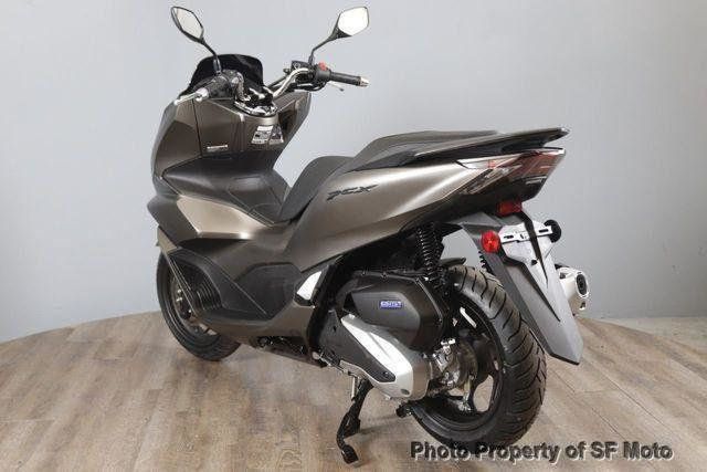 2024 Honda PCX SALE PENDING - 22659146 - 9