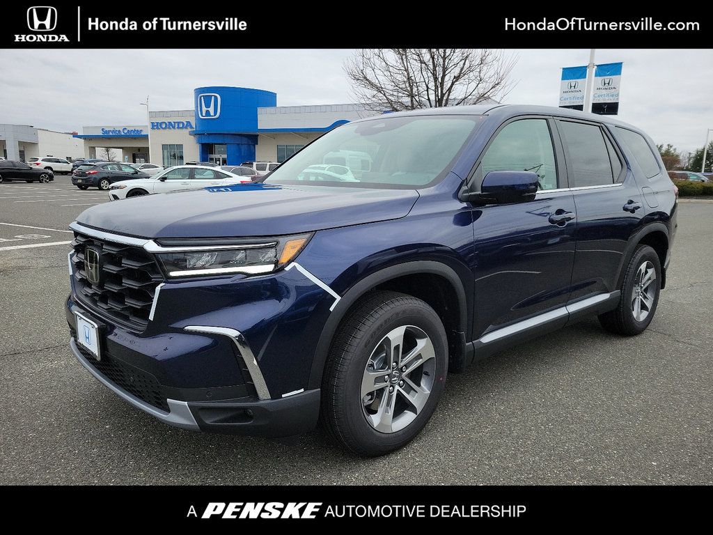 2024 New Honda Pilot EXL 7 Passenger AWD at Serving