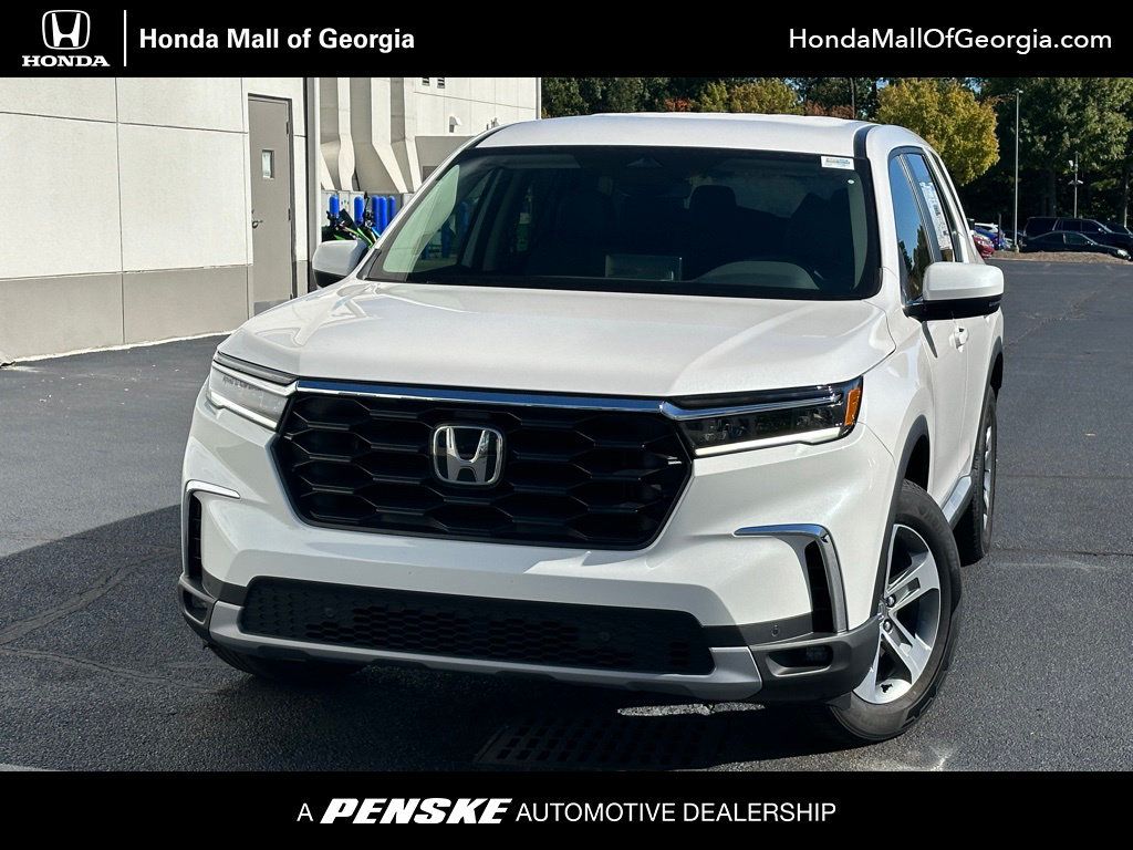 2024 New Honda Pilot EXL 8 Passenger 2WD at Serving