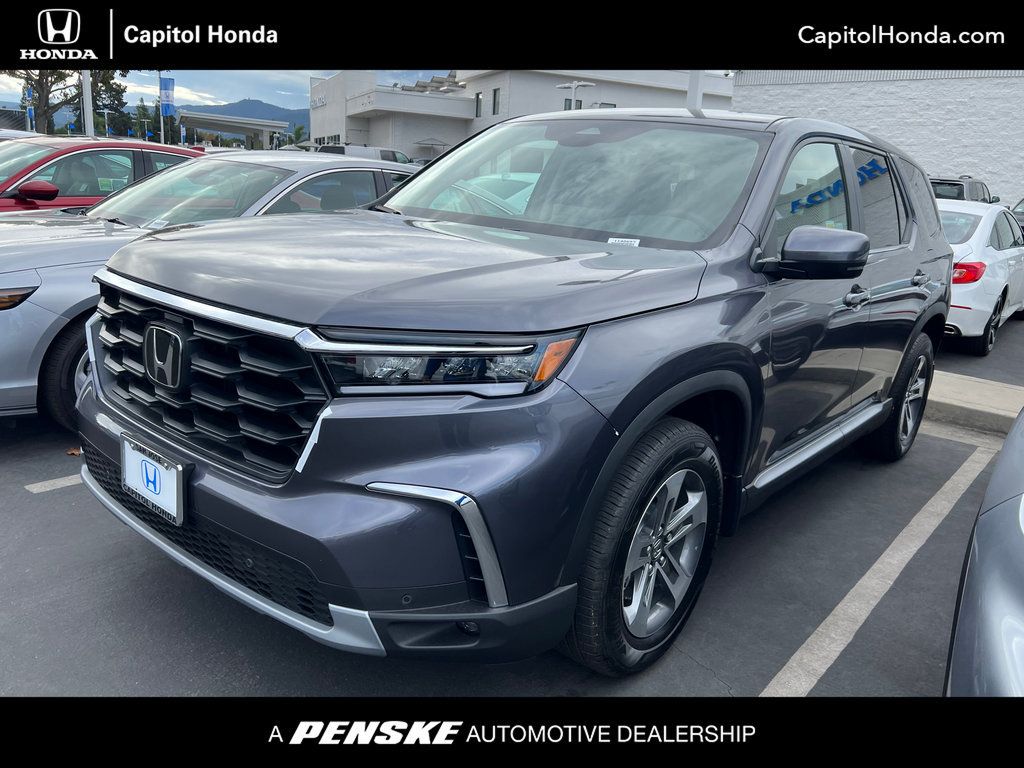 2024 New Honda Pilot EXL 8 Passenger 2WD at Serving