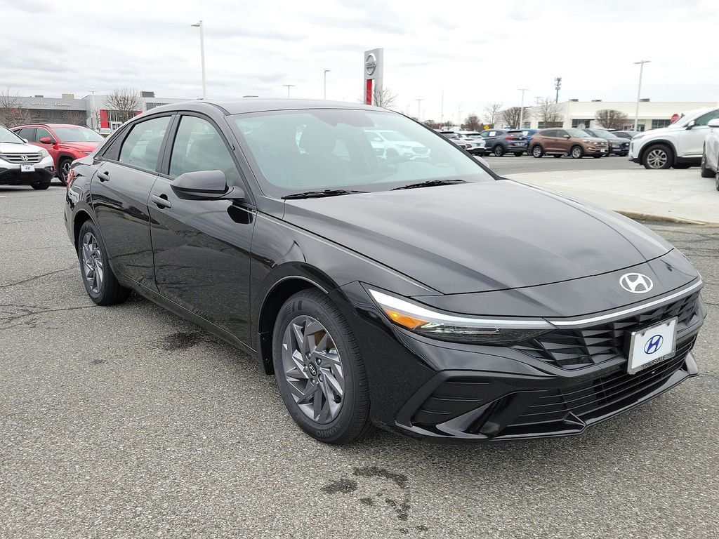 2024 New Hyundai Elantra Hybrid Blue DCT at Turnersville AutoMall