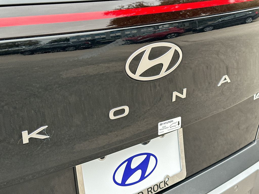 2024 New Hyundai Kona Limited DCT FWD at Serving