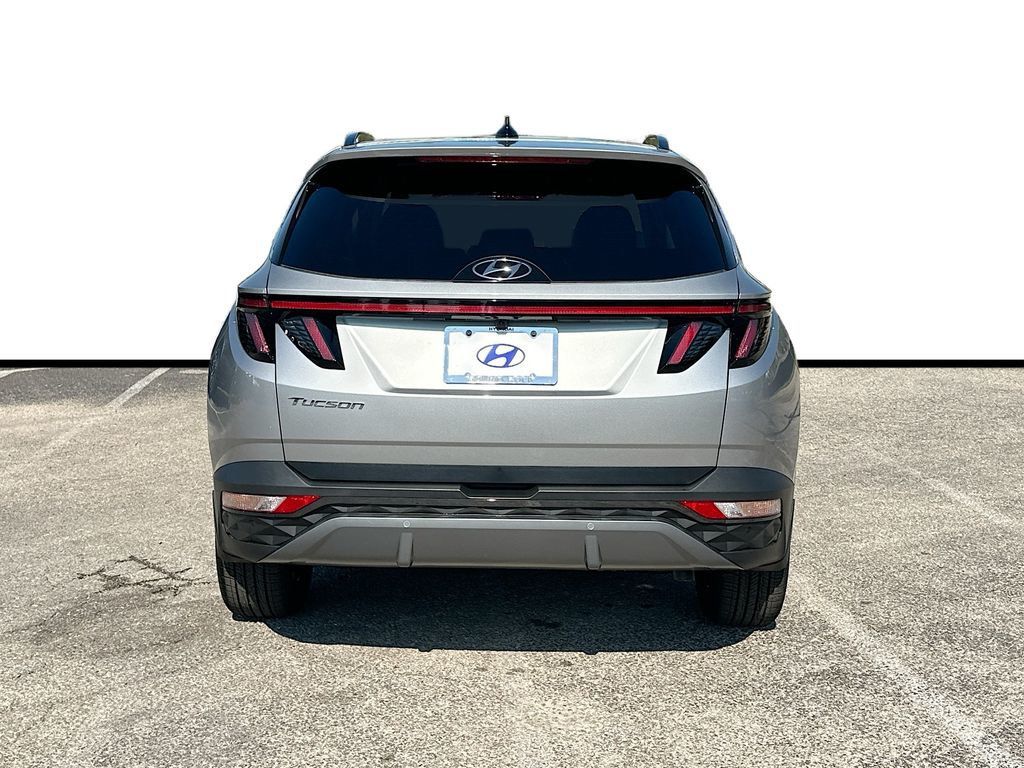 2024 New Hyundai Tucson Limited FWD at Serving