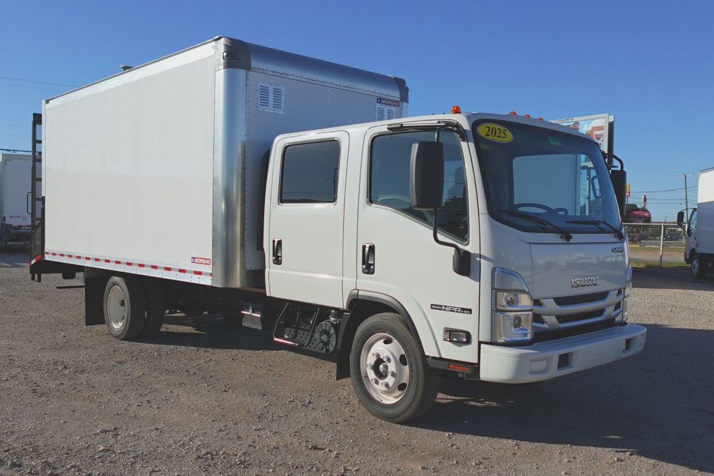 2024 Isuzu NPR HD (16ft Vanscaper) - 22376095 - 1