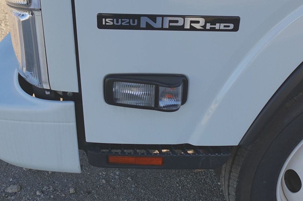 2024 Isuzu NPR HD (16ft Vanscaper) - 22376095 - 46