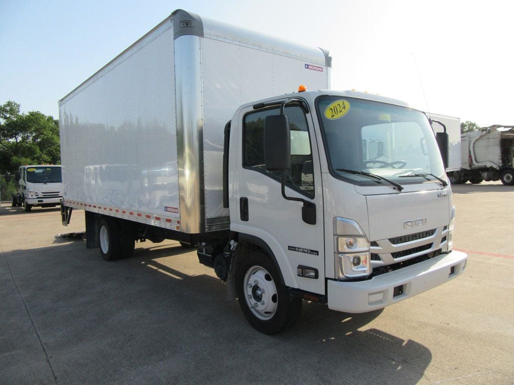 2024 Isuzu NPR HD (20ft Box w/ Lift Gate) - 22114680 - 0