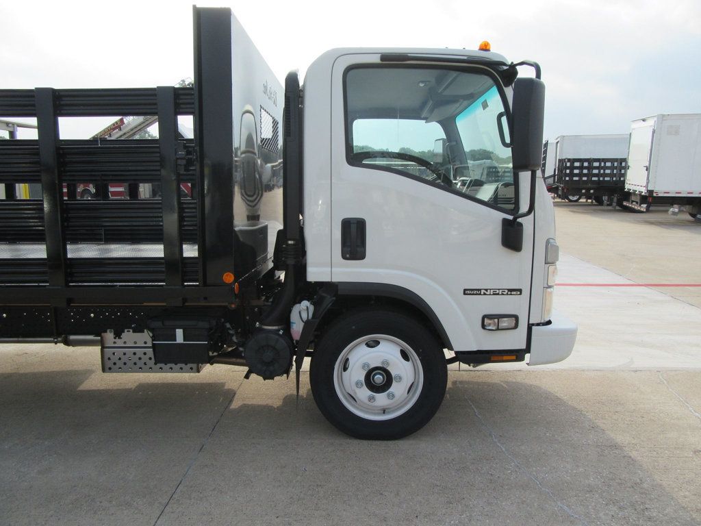 2024 Isuzu NPR HD (21ft Stakebed w/ ICC Bumper)) - 22114641 - 9