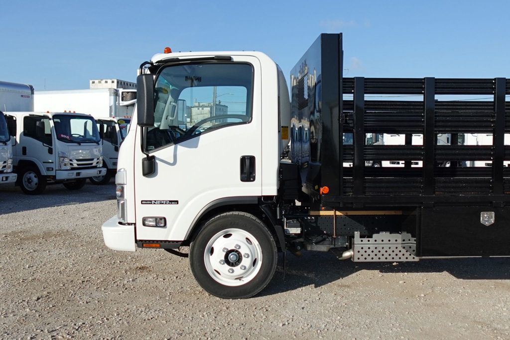 2024 Isuzu NPR HD (21ft Stake Bed w/ ICC Bumper) - 22114904 - 5