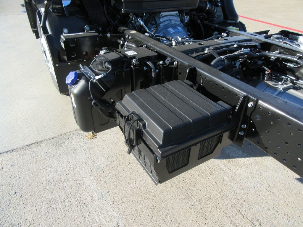 2024 Isuzu NPR XD (Chassis - Diesel) - 22339412 - 16
