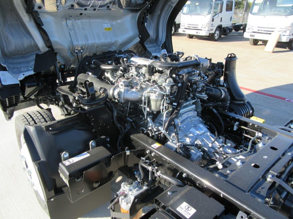 2024 Isuzu NPR XD (Chassis - Diesel) - 22339419 - 37