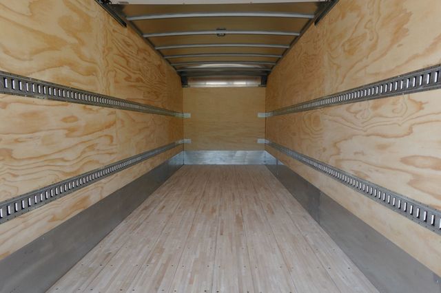 2024 Isuzu NQR (22ft Box truck with Lift Gate) - 22574679 - 18