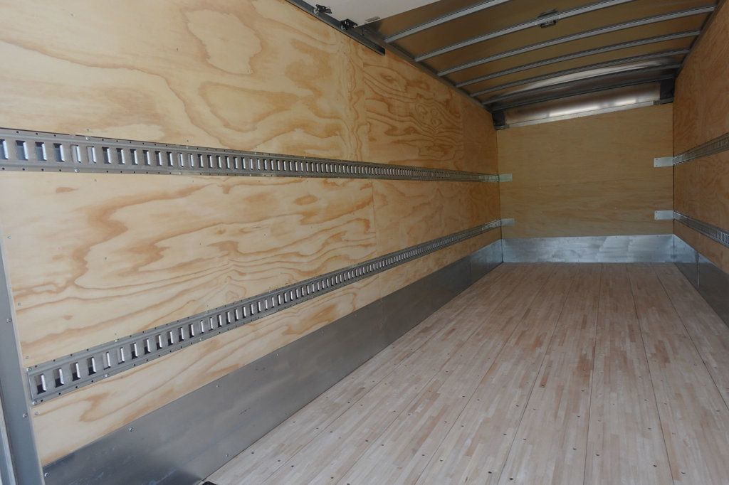 2024 Isuzu NQR (22ft Box truck with Lift Gate) - 22574679 - 19