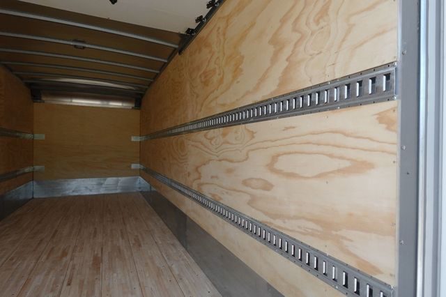 2024 Isuzu NQR (22ft Box truck with Lift Gate) - 22574679 - 21