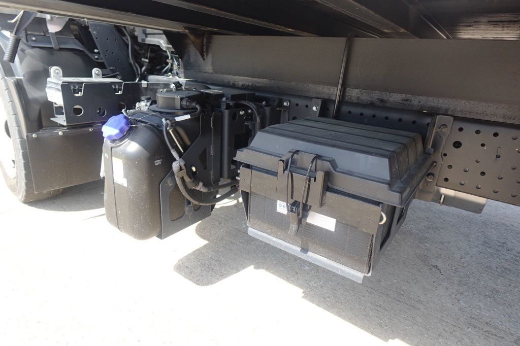 2024 Isuzu NQR (22ft Box truck with Lift Gate) - 22574679 - 32