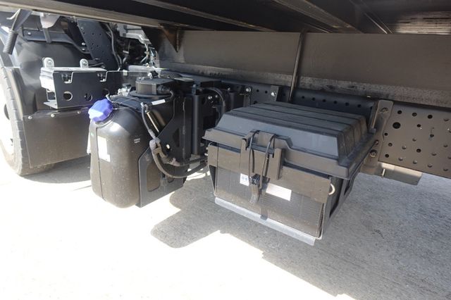 2024 Isuzu NQR (22ft Box truck with Lift Gate) - 22574679 - 32