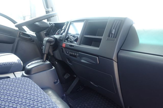 2024 Isuzu NQR (22ft Box truck with Lift Gate) - 22574679 - 58